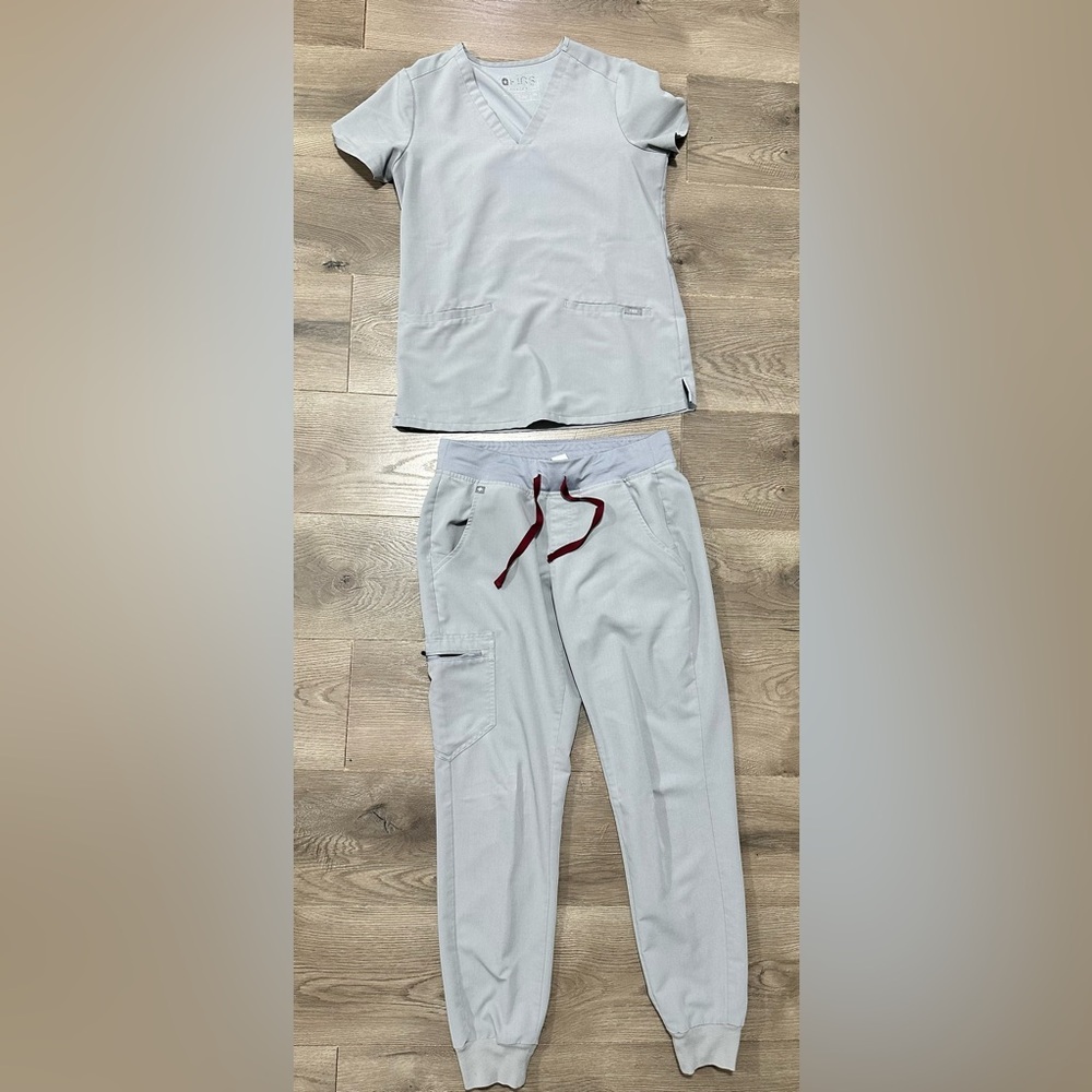 Figs Women’s Slate Scrub Set size XS and S